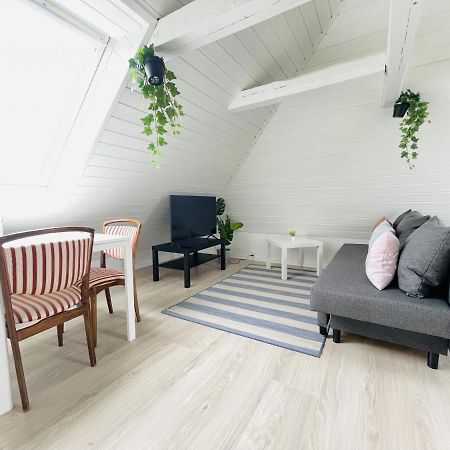 Aday - Charming Loft Studio อัลบอร์ ภายนอก รูปภาพ