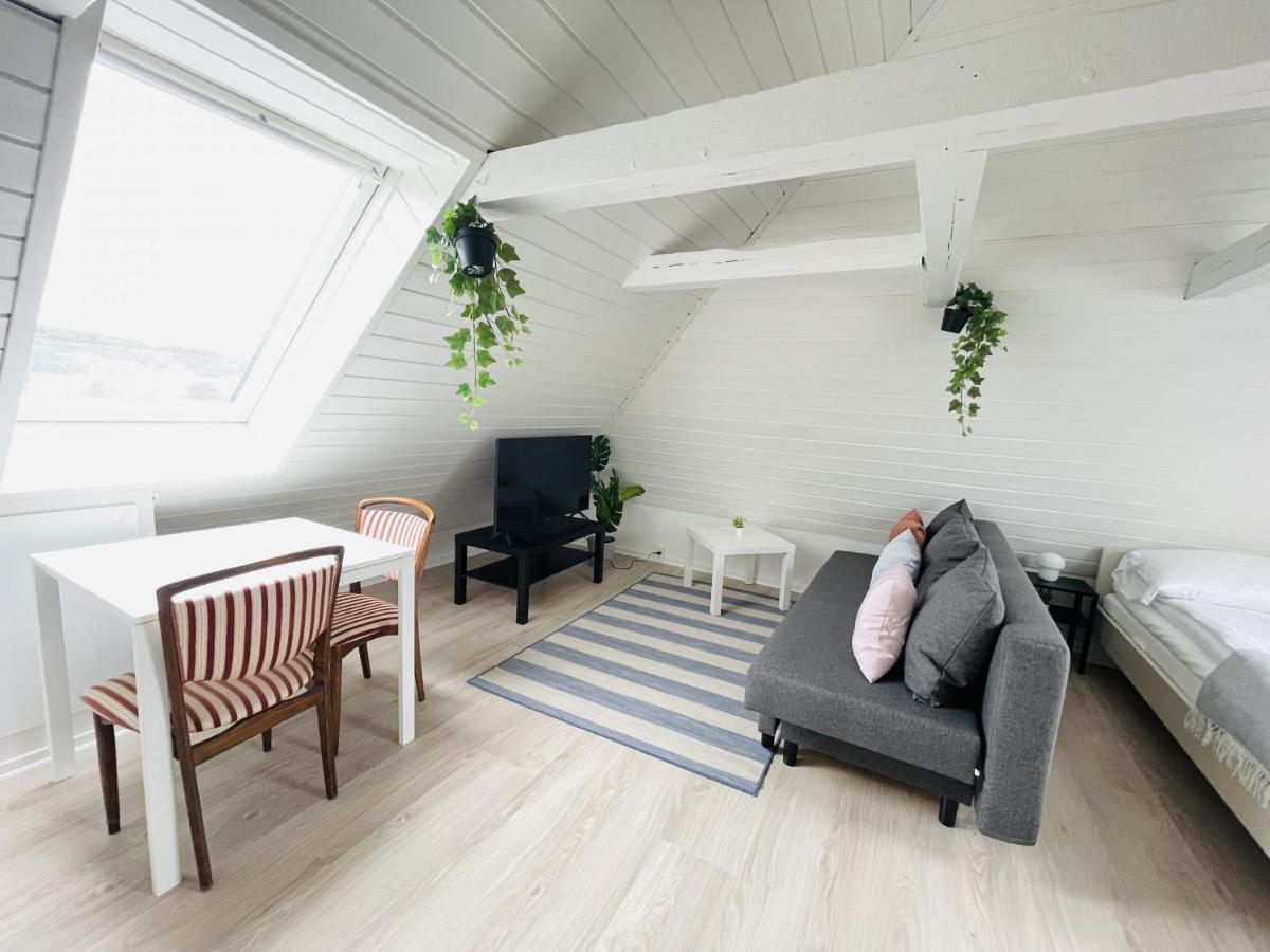 Aday - Charming Loft Studio อัลบอร์ ภายนอก รูปภาพ